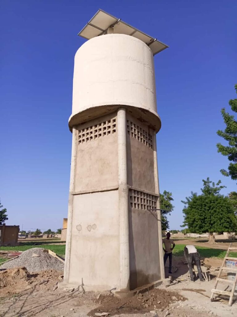 Water tower 21 m3 - Public school